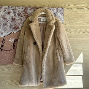 K.ZELLE FUR.  PARIS ~ Mid length Faux fur Coat
